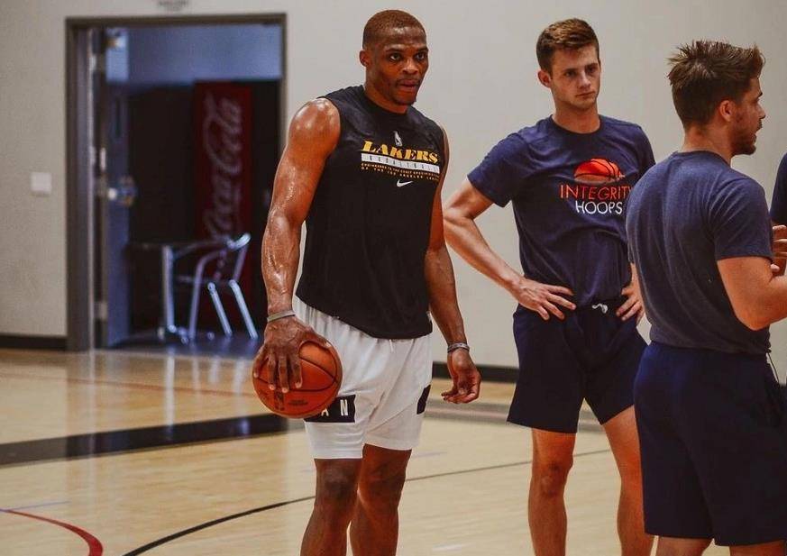 这是在控制 这是在控制